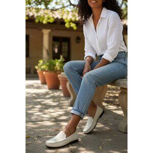 Valley Lane Womens Ivory Leather Loafers Slip-On Comfort Shoes Size 9.5M